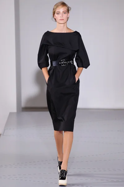 Look 9